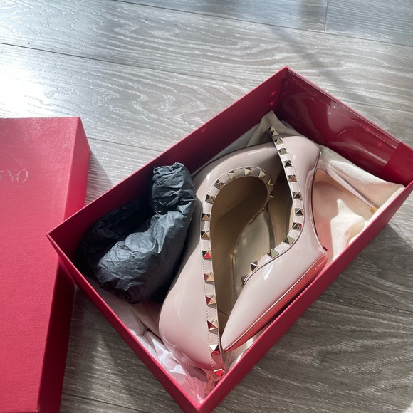 Valentino Rockstud  patent pumps - Picture 3 of 7